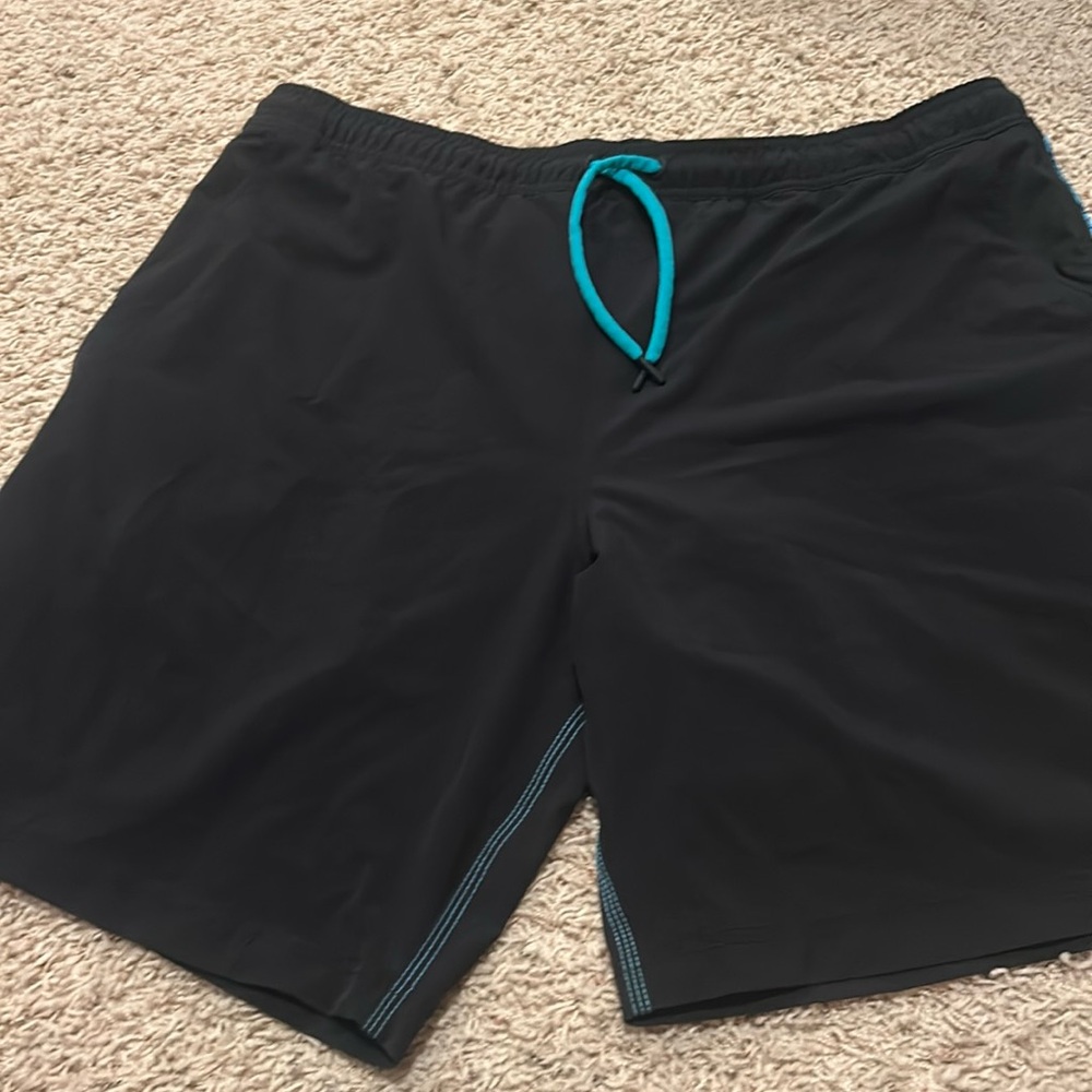 Aqua Tech XL black swim trunks